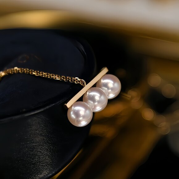 New 18k Yellow Gold Multiple Pearl Necklace Pendant - Picture 3 of 6